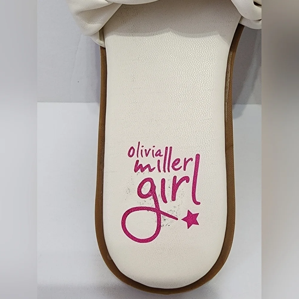Olivia Miller white braided slide sandals for toddler girls, size 12.Cute slip-